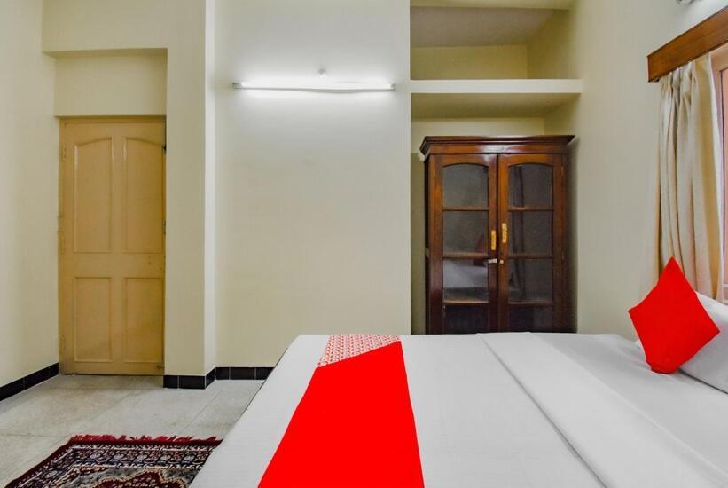 Oyo Retro Residency Ξενοδοχείο Durgāpur Εξωτερικό φωτογραφία
